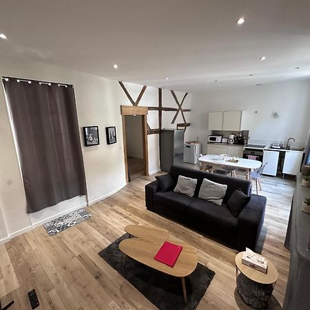 Bel Appartement En Coeur De Ville - 20 Minutes Du Pal Мулен Екстер'єр фото